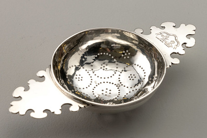 Early Georgian Silver Lemon Strainer - Samuel Lea